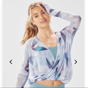 NWT Fabletics Treva Top Tropicales Print